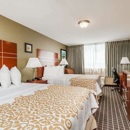 Days Inn By Wyndham Windsor Locks / Bradley Intl Airport Zewnętrze zdjęcie
