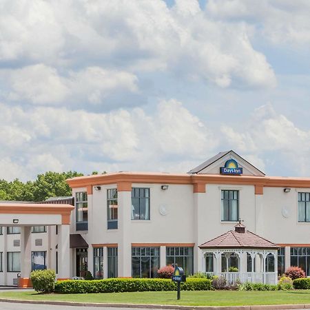 Days Inn By Wyndham Windsor Locks / Bradley Intl Airport Zewnętrze zdjęcie