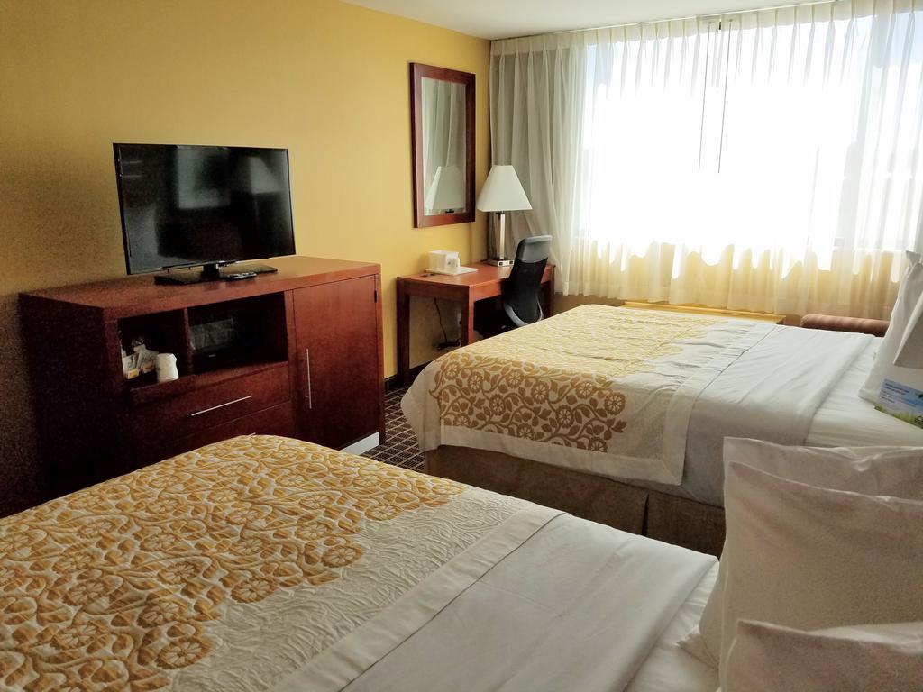Days Inn By Wyndham Windsor Locks / Bradley Intl Airport Zewnętrze zdjęcie