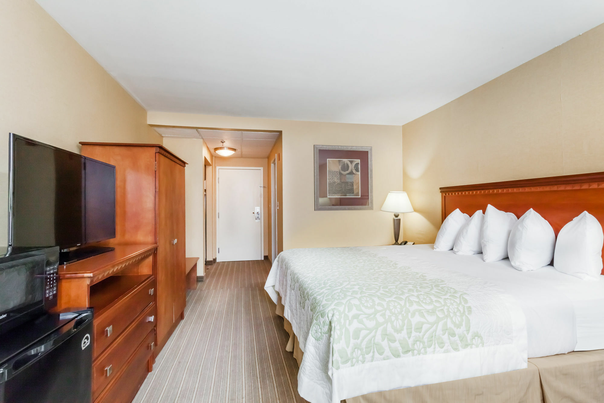 Days Inn By Wyndham Windsor Locks / Bradley Intl Airport Zewnętrze zdjęcie